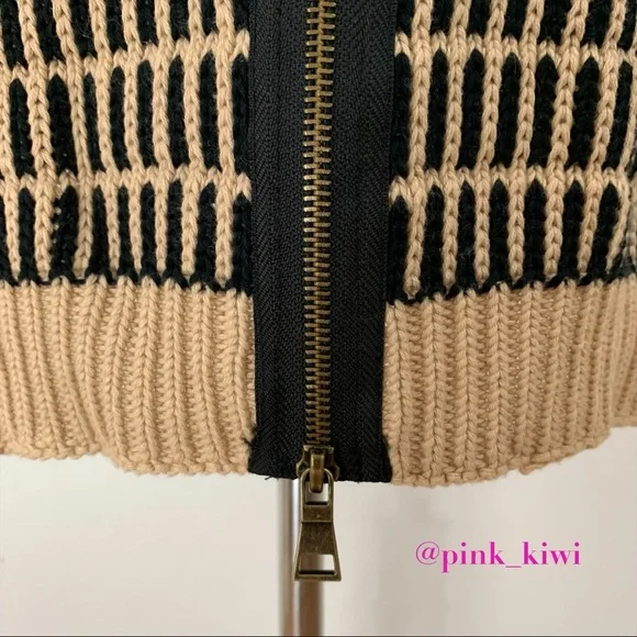 ⬇️REDUCED❗️ Free People Something Special Poncho Sweater - Picture 9 of 13